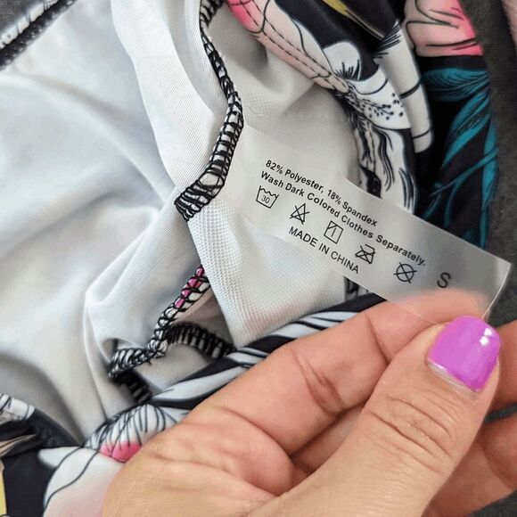 Women's SheIn One Piece Bathing Suit Monokini Ruffle Deep Plunge Small Tropical - Picture 9 of 9